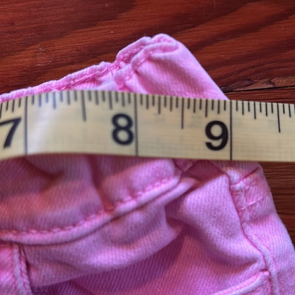 Oshkosh Toddler Pink Denim Shorts W/Raw Hem & Butterfly Size 3T - Picture 4 of 8